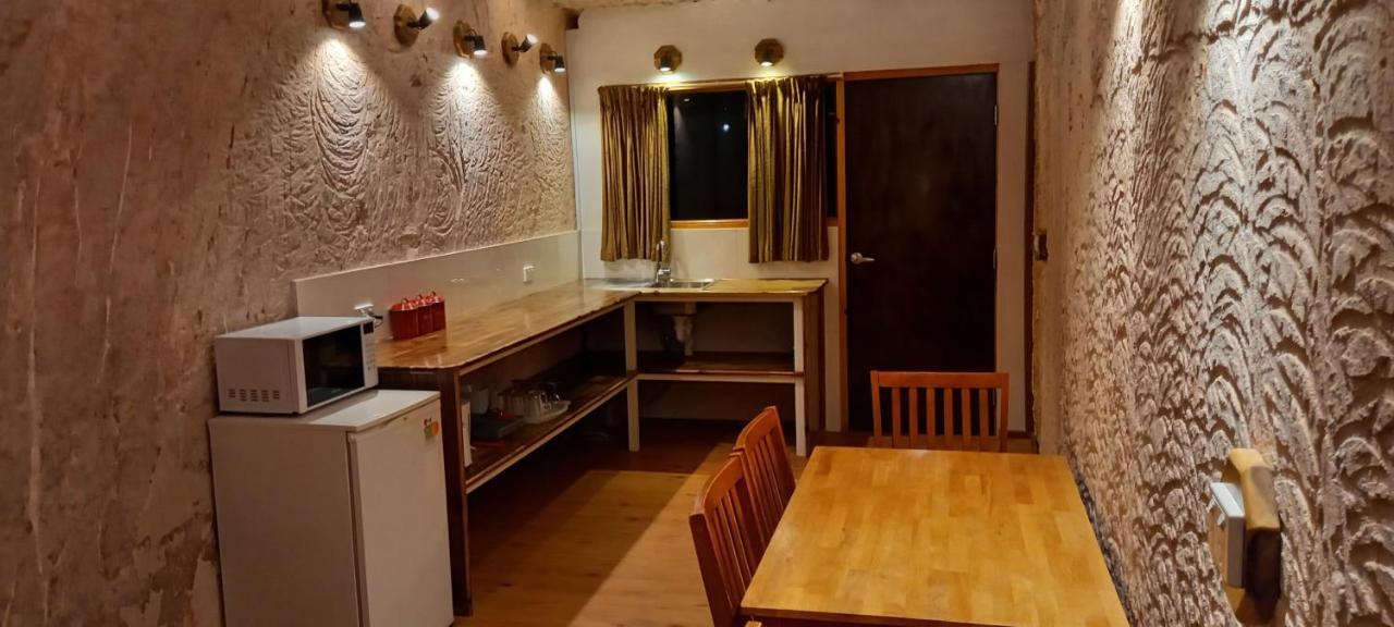Venushill B+B Coober Pedy Exteriör bild